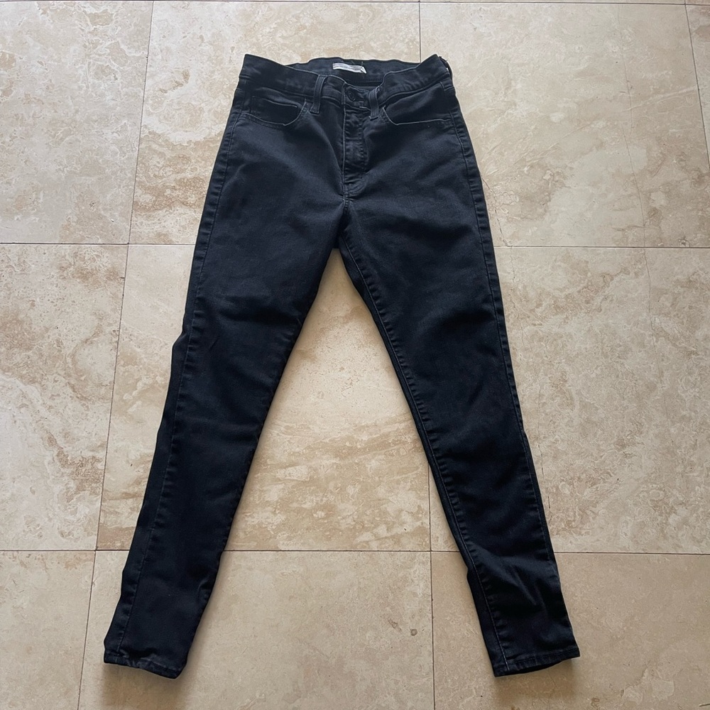 Levi's Black High-Rise Skinny Jeans